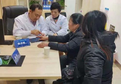 豫广专家联合会诊季丨微创针刀镜“精准诊治痛风风湿”公益救助专项诊疗成果丰硕 豫广专家联合会诊季丨微创针刀镜“精准诊治痛风风湿”公益救助专项诊疗成果丰硕