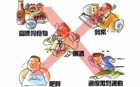 为什么痛风通常会在半夜突然发作？新乡有哪家可以治痛风？